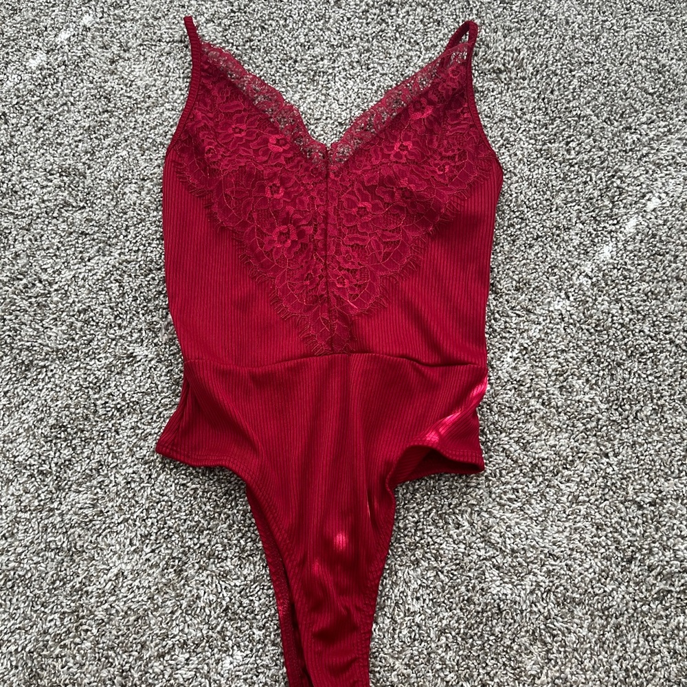 3/$12 Rue21 Maroon Lace Bodysuit